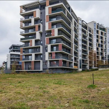 Rbc With View And Parking Apartment